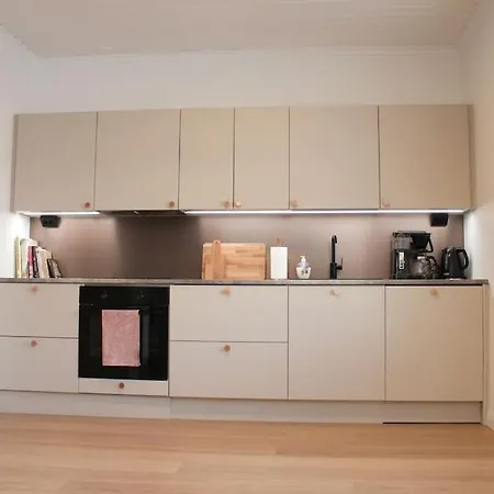 Upea Saunallinen Puutalo-osuus Apartment *