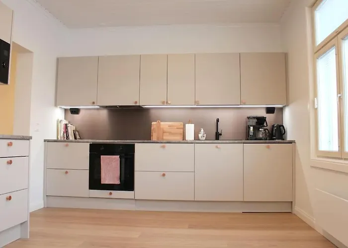 Upea Saunallinen Puutalo-osuus Appartement *