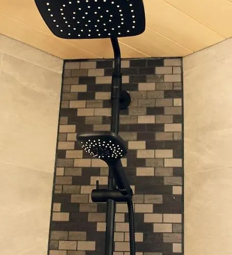 Upea Saunallinen Puutalo-osuus *