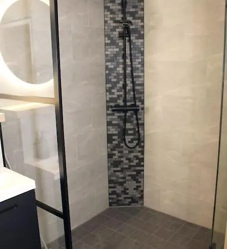 Upea Saunallinen Puutalo-osuus