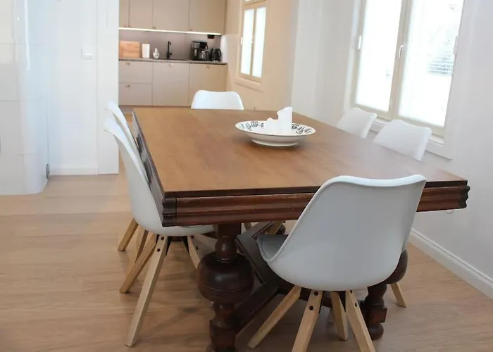 Upea Saunallinen Puutalo-osuus *