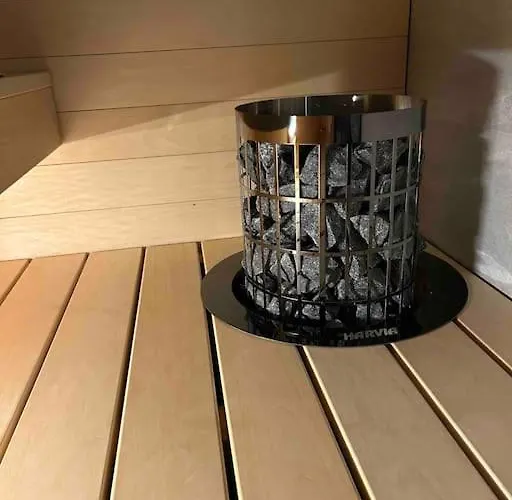 Upea Saunallinen Puutalo-osuus Appartement